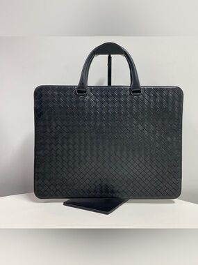 Bottega Veneta Intrecciato Leather Briefcase / Laptop Bag – Medium – Black - COA